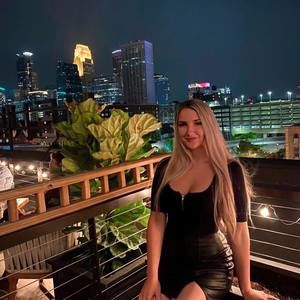 Meet your Posher, Olena